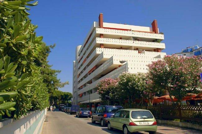Condominio Luna 1 Lignano Sabbiadoro Exteriör bild
