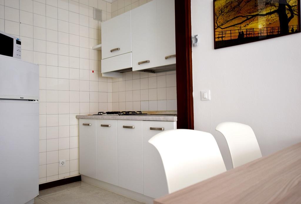 Condominio Luna 1 Lignano Sabbiadoro Exteriör bild