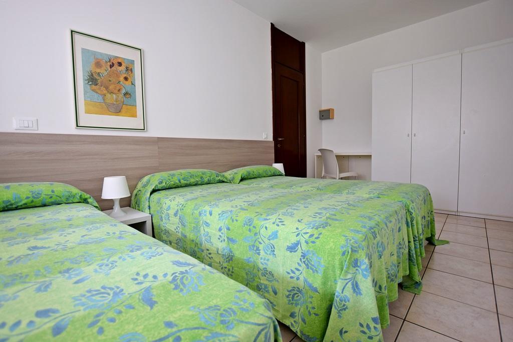 Condominio Luna 1 Lignano Sabbiadoro Exteriör bild
